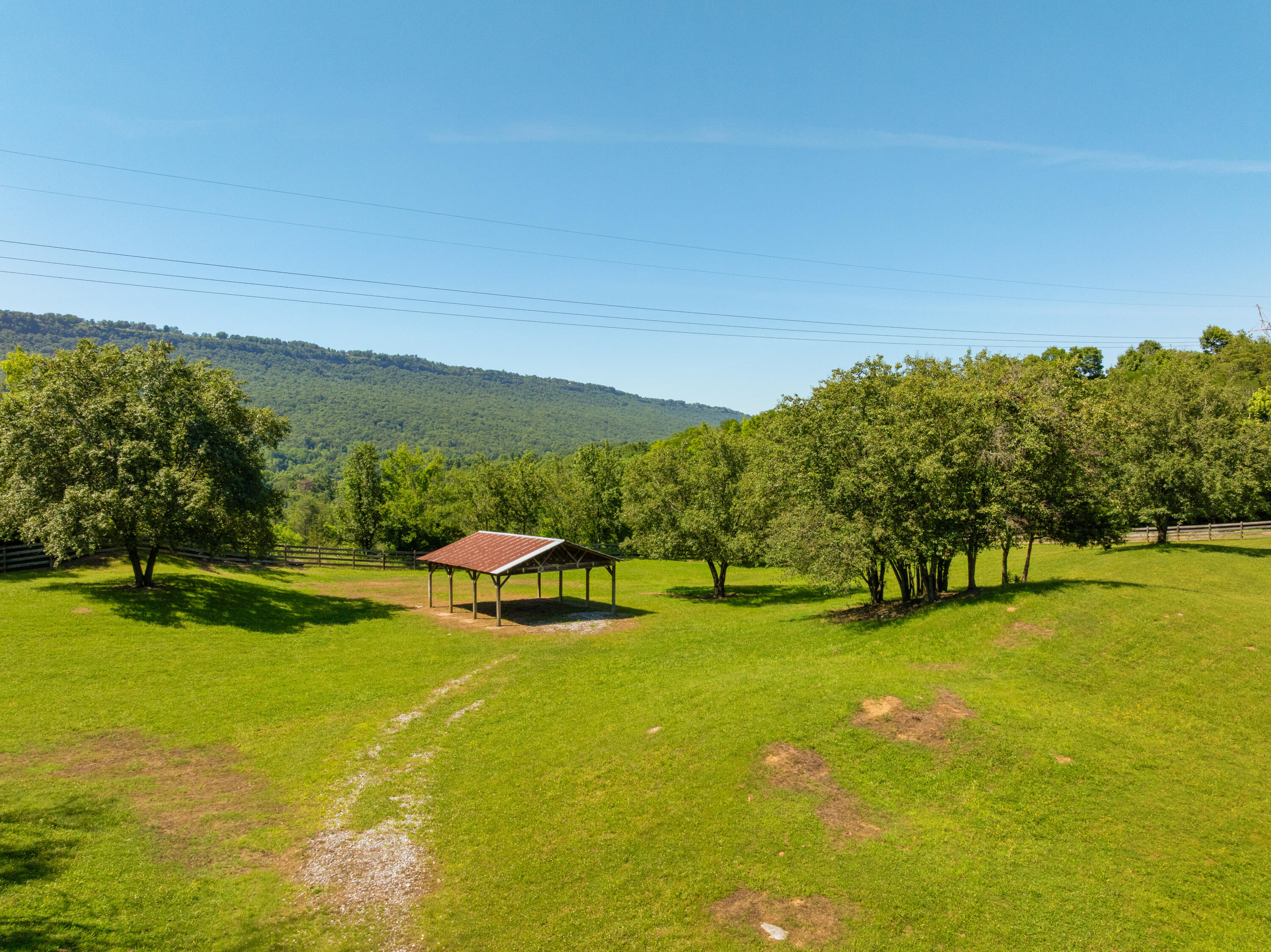 527 Reads Lake Road Chattanooga, TN 37415 - Photo 77 of 100 30 - 527 Reads Lake - Drone