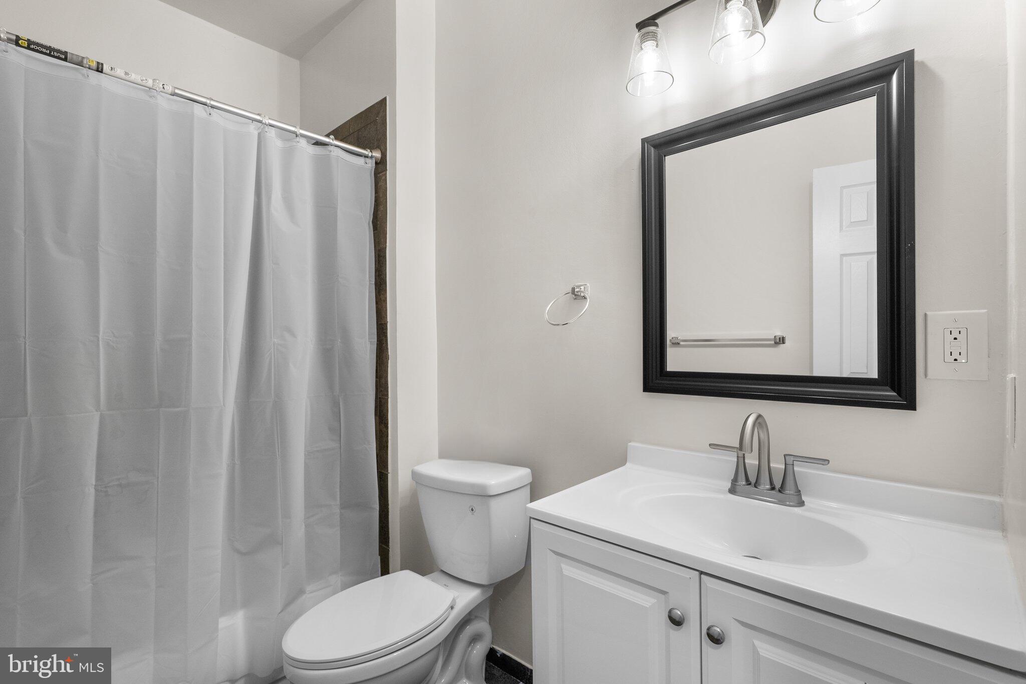 68 O Street Northwest Washington, DC 20001 - Photo 5 of 26