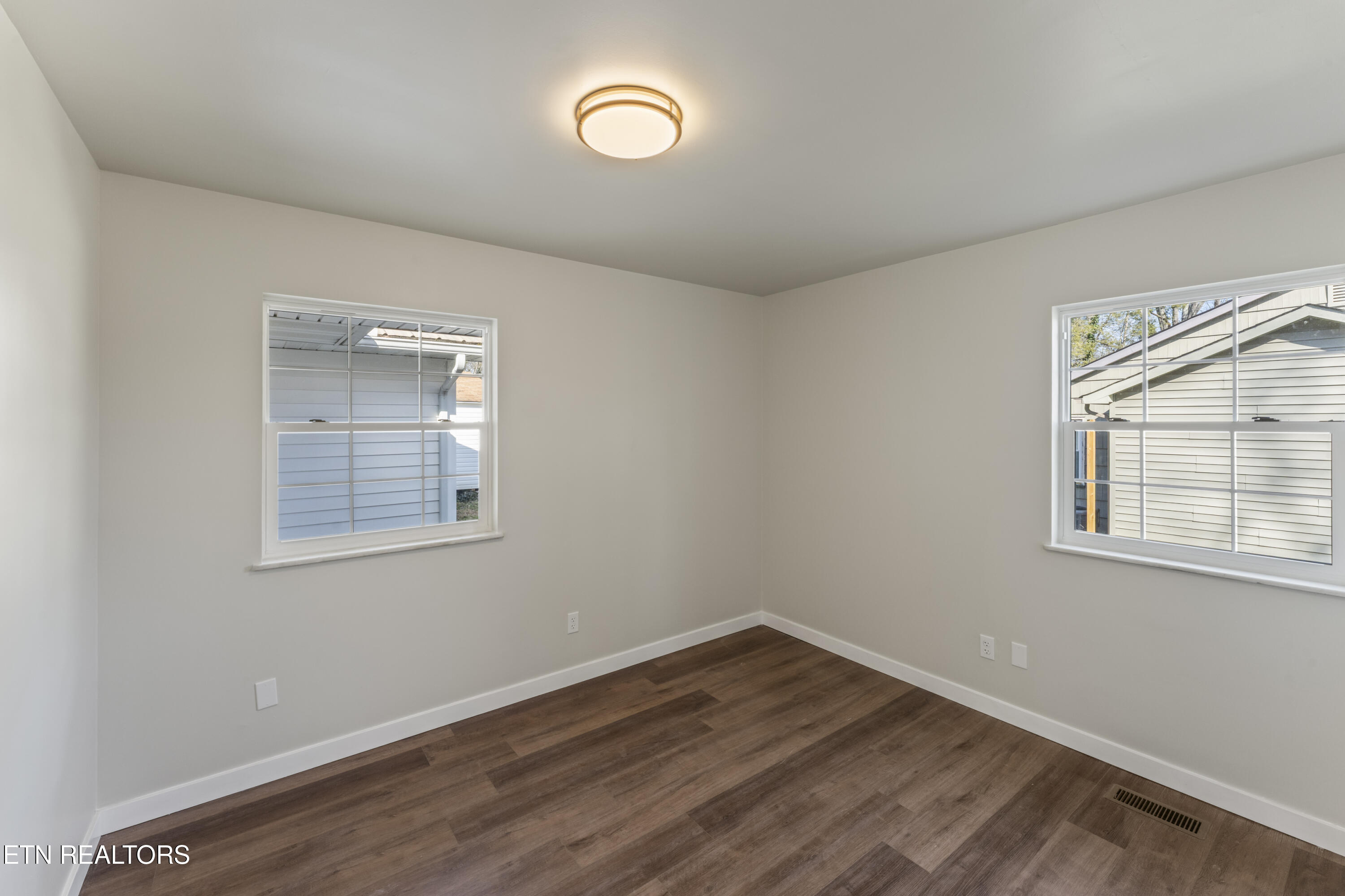 2913 Old Niles Ferry Road Maryville, TN 37801 - Photo 15 of 27 photos_high_resolution_DSC09997