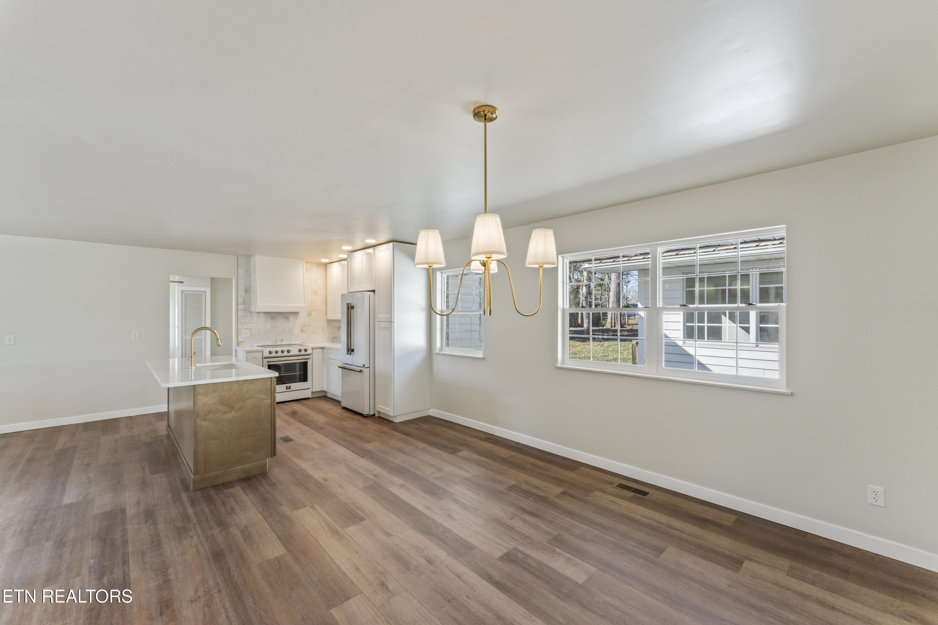 2913 Old Niles Ferry Road Maryville, TN 37801 - Photo 8 of 27 photos_high_resolution_DSC00043