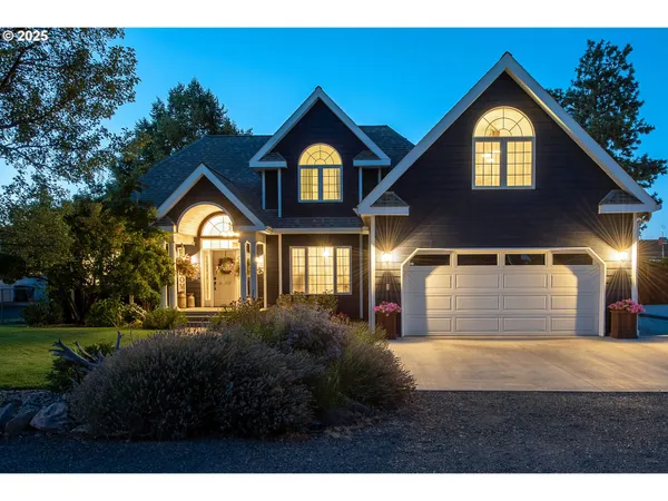 $579,999 | 2311 East L Avenue, La Grande, OR 97850