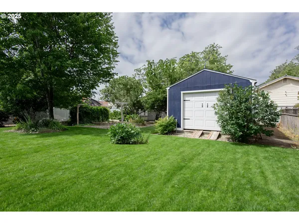 $579,999 | 2311 East L Avenue, La Grande, OR 97850