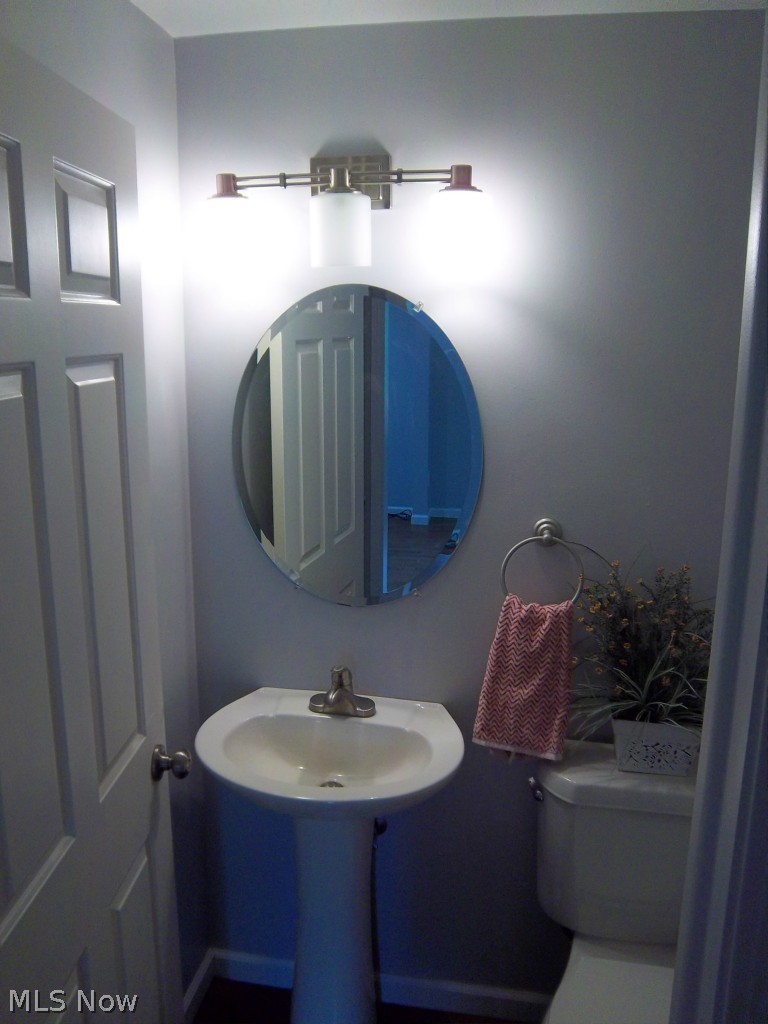 2491 Sourek Road Akron, OH 44333 - Photo 12 of 25 Gallery Image 12