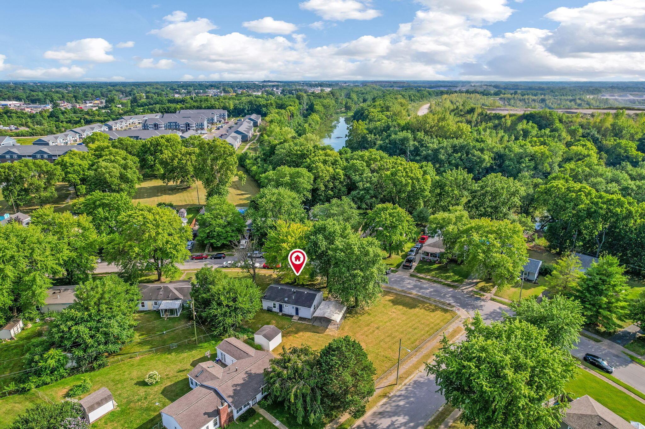 162 Phelps Road Columbus, OH 43207 - Photo 34 of 50 45-web-or-mls-DJI_0398 - Copy