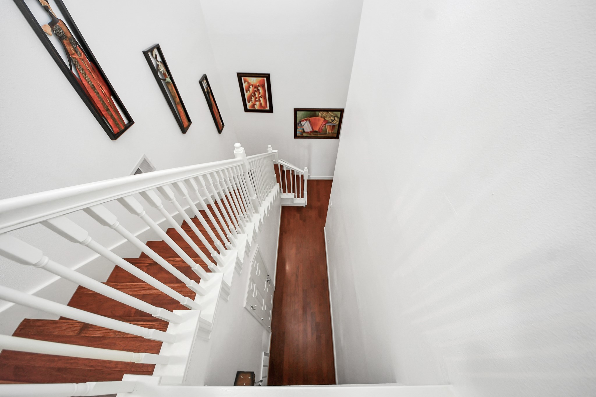 2400 McCue Road, Unit 424 Houston, TX 77056 - Photo 19 of 33 a view of staircase with rug and white walls
