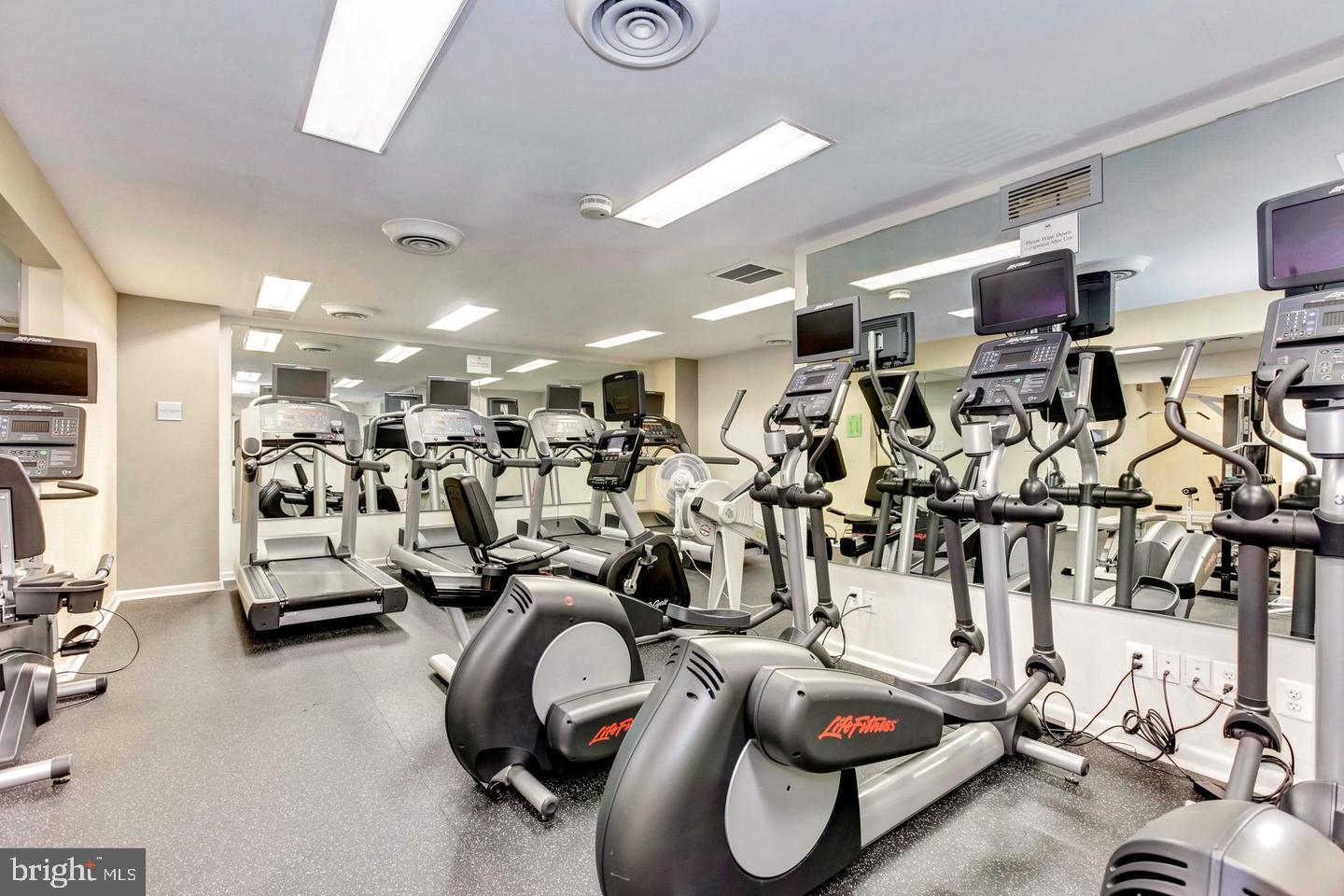 4620 North Park Avenue, Unit 1606E Chevy Chase, MD 20815 - Photo 53 of 73 Fitness center