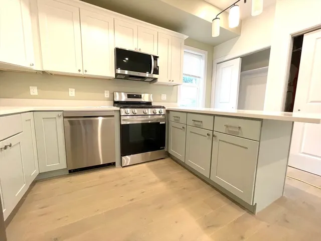 $5,400 | 16 Delle Avenue, Unit 2, Boston, MA 02120