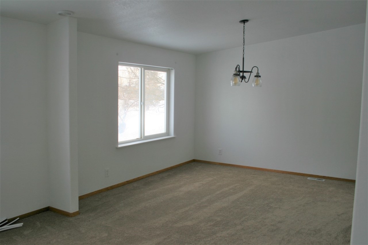 10015 East Dunn Road Chattaroy, WA 99003 - Photo 4 of 20 Gallery Image 4