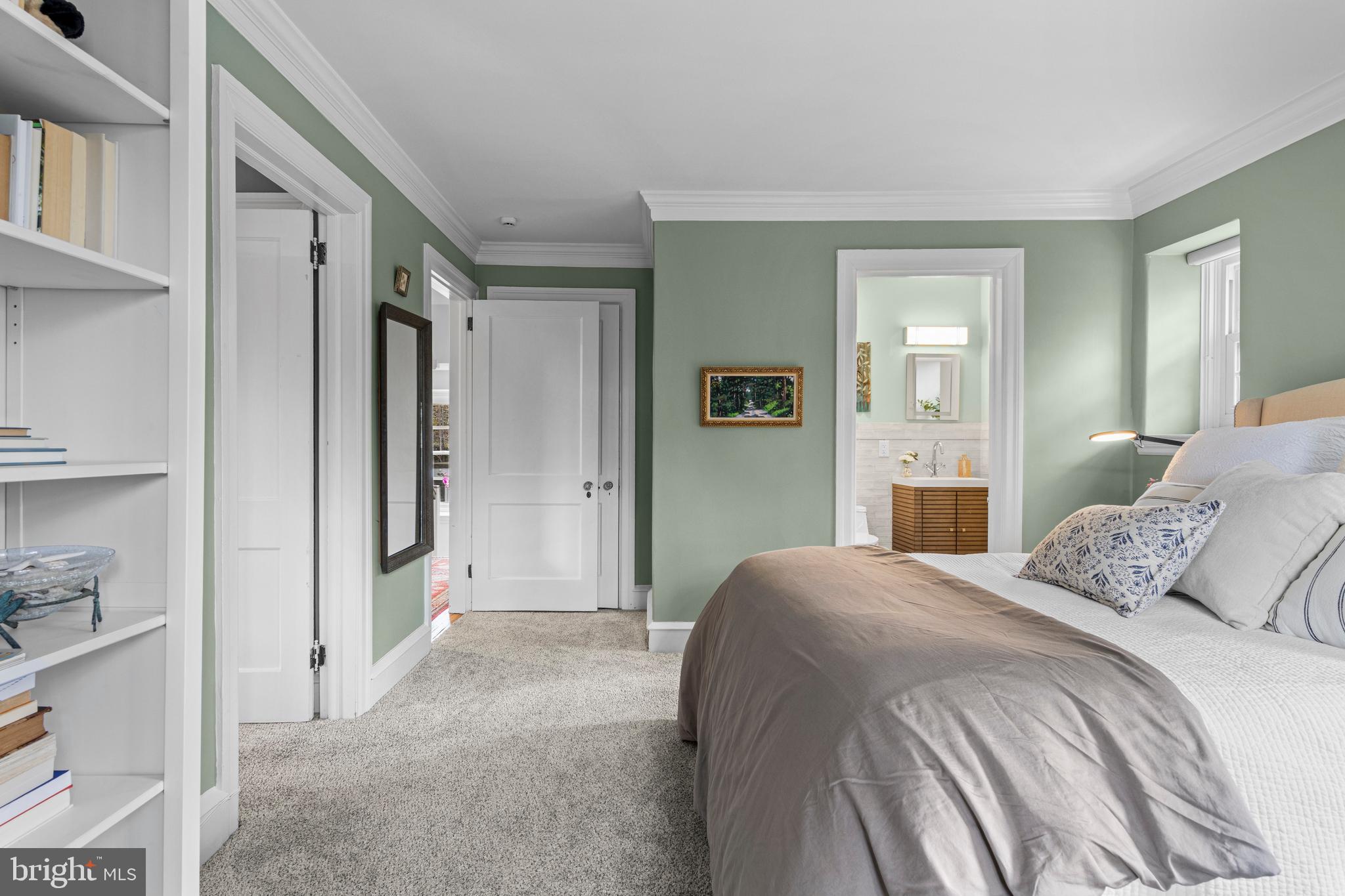 510 Anthwyn Road Merion Station, PA 19066 - Photo 16 of 30 a bedroom with a bed and a closet