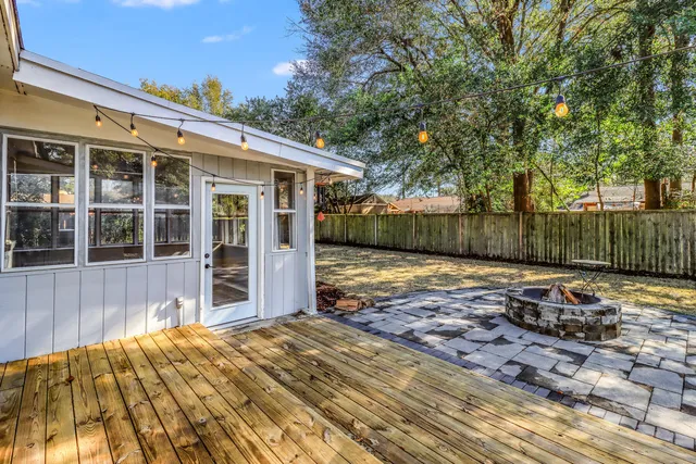 $700,000 | 1227 Oakcrest Drive, Charleston, SC 29412