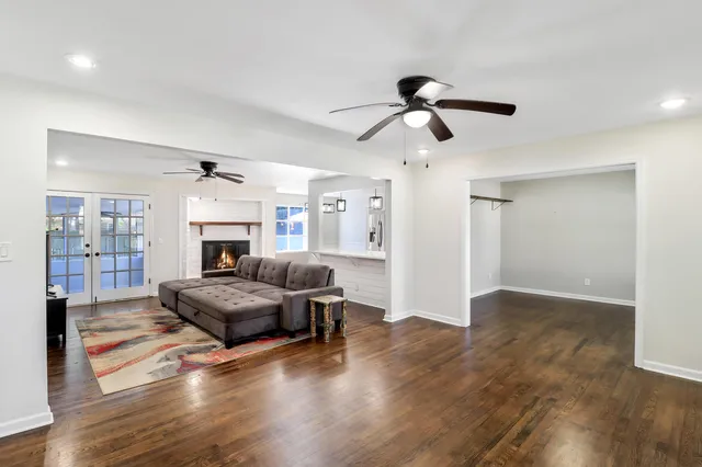 $700,000 | 1227 Oakcrest Drive, Charleston, SC 29412