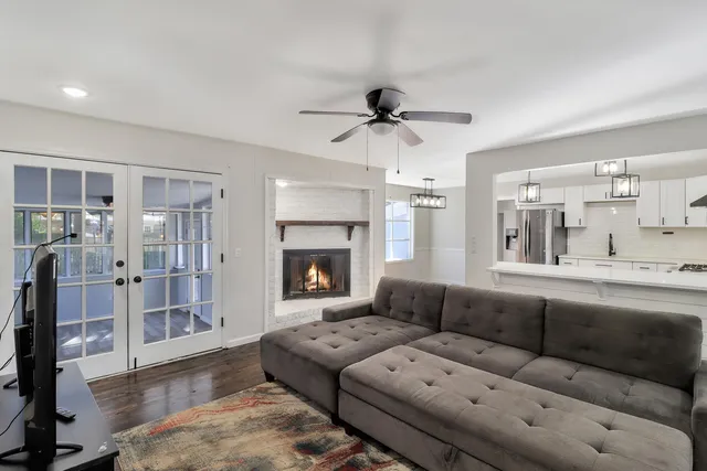 $700,000 | 1227 Oakcrest Drive, Charleston, SC 29412