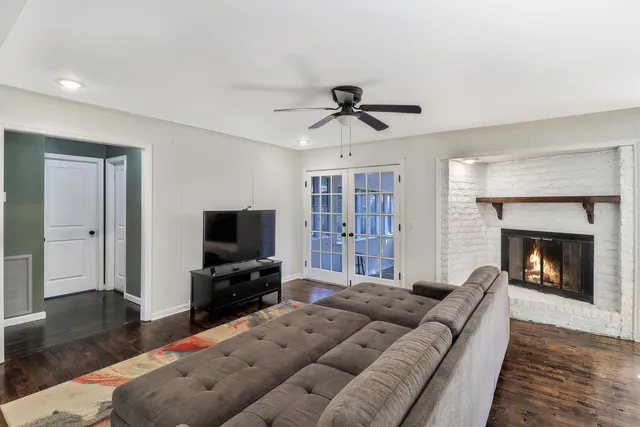 $700,000 | 1227 Oakcrest Drive, Charleston, SC 29412