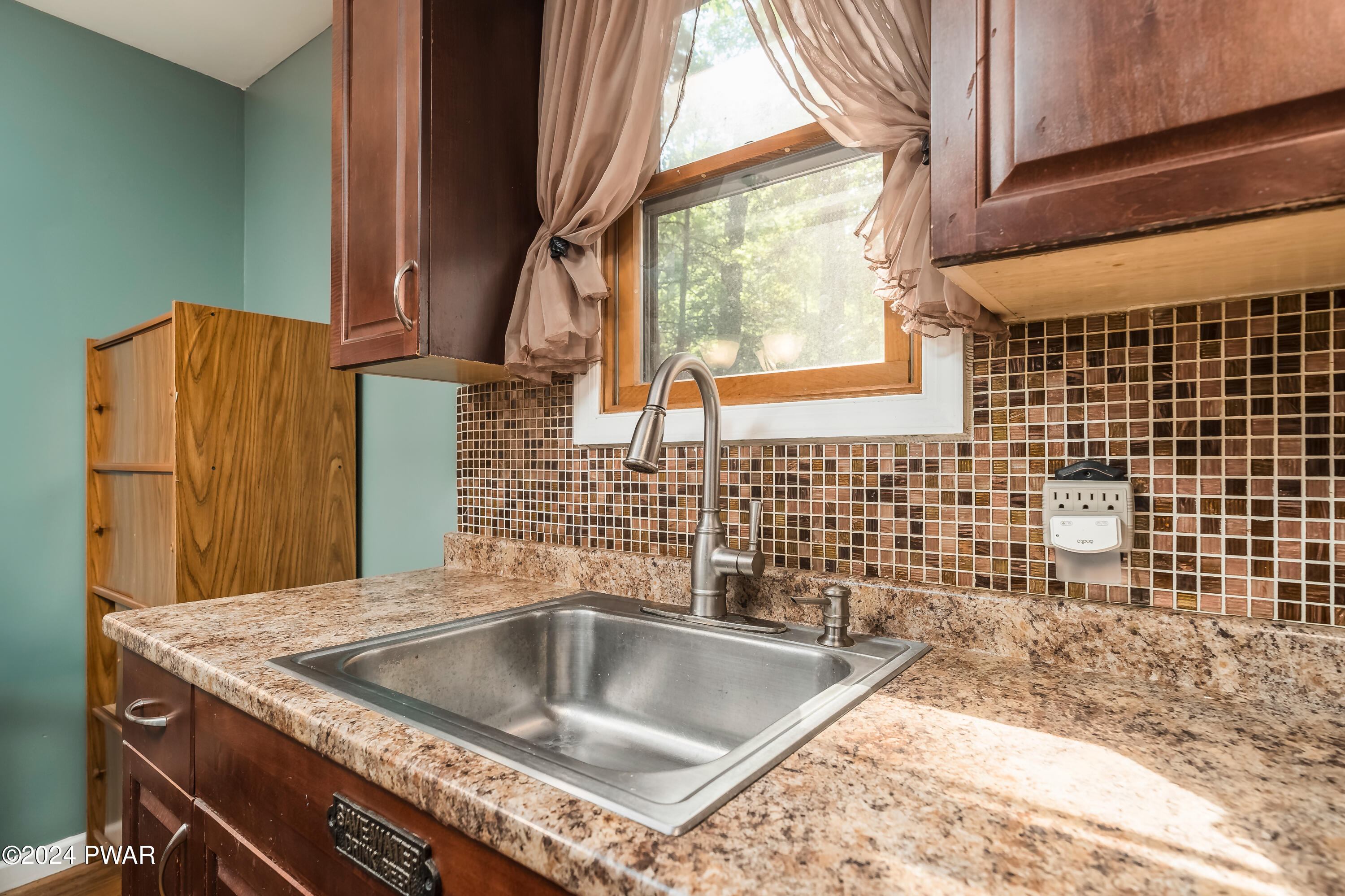 99 Bruin Road Lake Ariel, PA 18436 - Photo 8 of 31 99Bruin_KitchenLiving_4