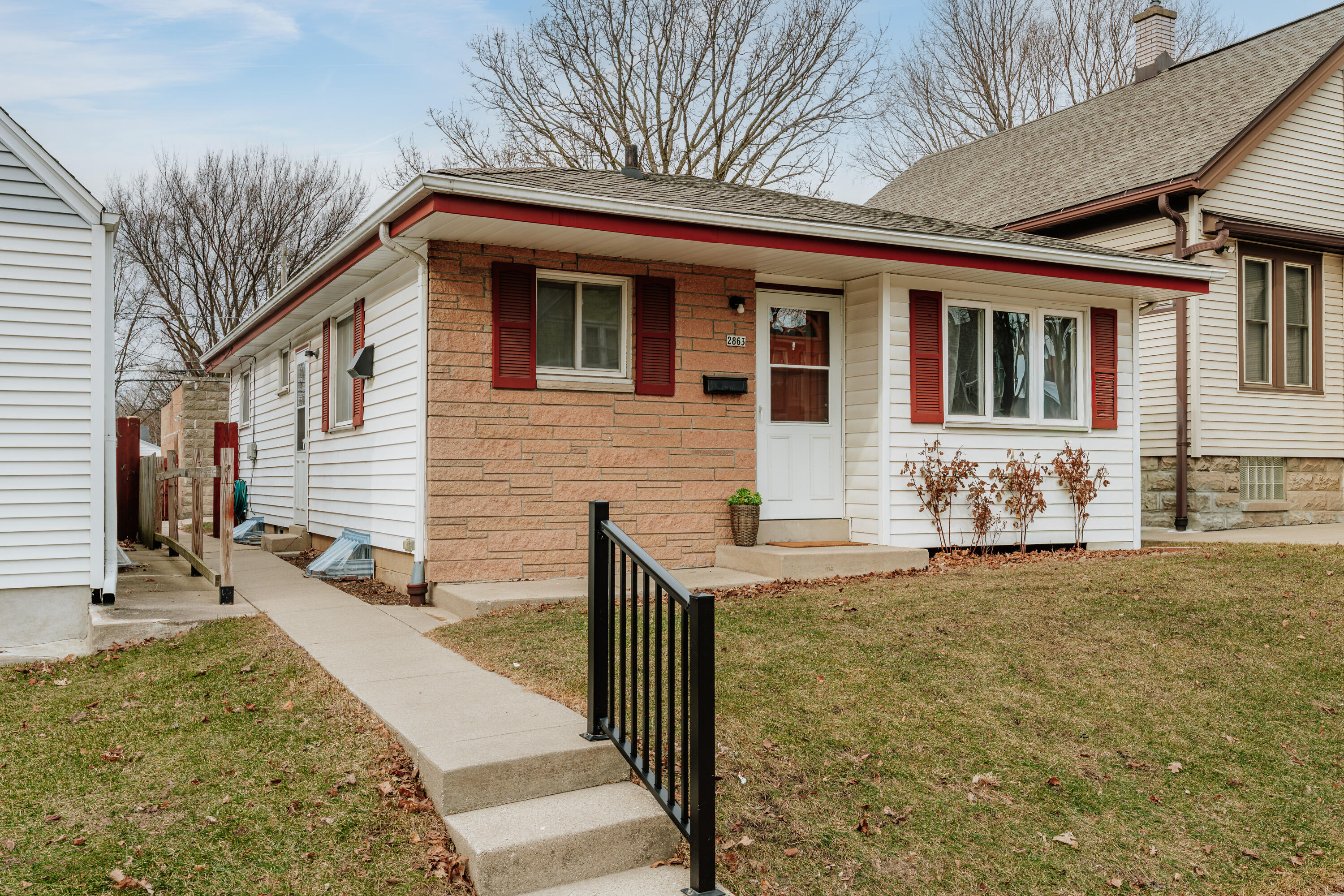 2863 South 34th Street Milwaukee, WI 53215 - Photo 1 of 1 Inviting Southside Ranch