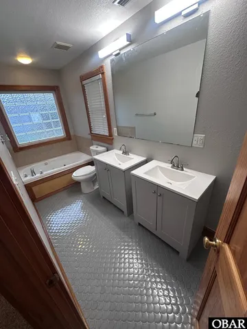 $373,500 | 109 Golden Jubilee Street, Jarvisburg, NC 27947