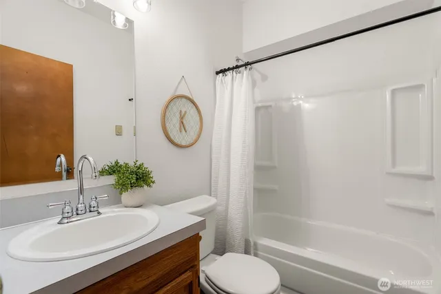 $449,900 | 140 Northeast Rainier Place South, Belfair, WA 98528