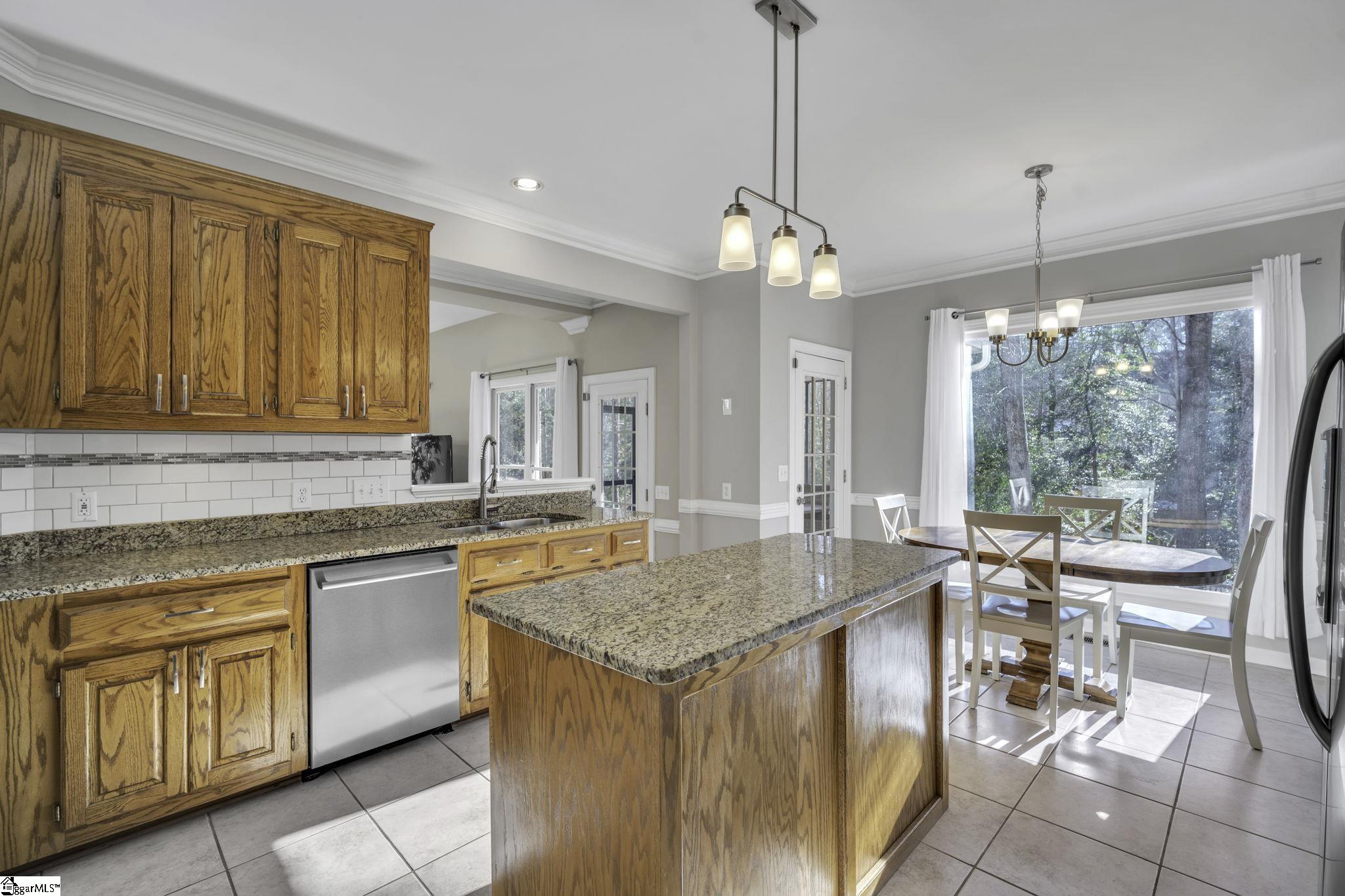 301 Deer Spring Lane Simpsonville, SC 29680 - Photo 8 of 31 Gallery Image 8