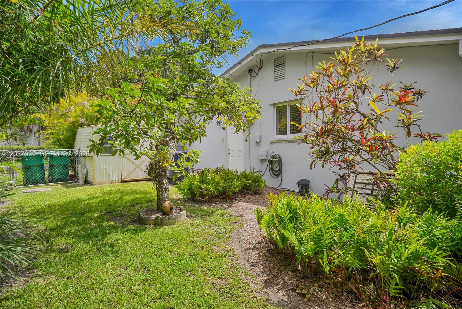 8340 Southwest 96th Street Miami, FL 33156 - Photo 34 of 43