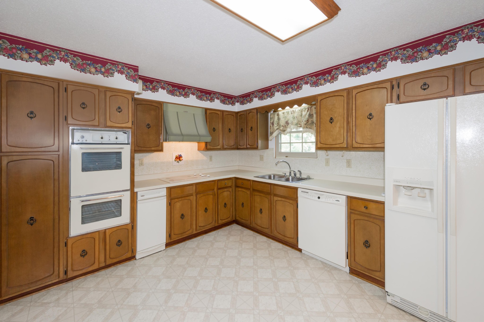 135 South Victoria Road Kingston, TN 37763 - Photo 3 of 33 Gallery Image 3