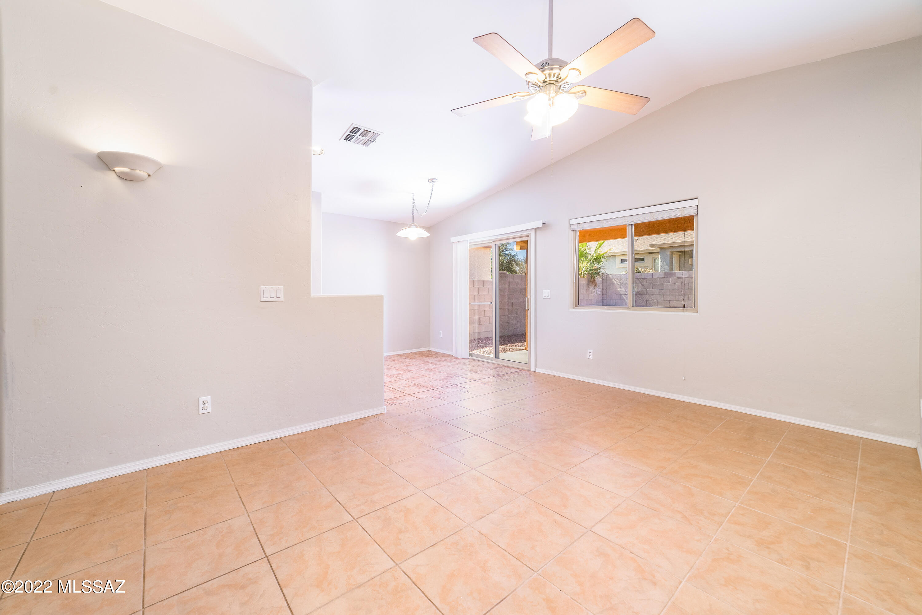 8466 South Burien Road Tucson, AZ 85747 - Photo 6 of 34