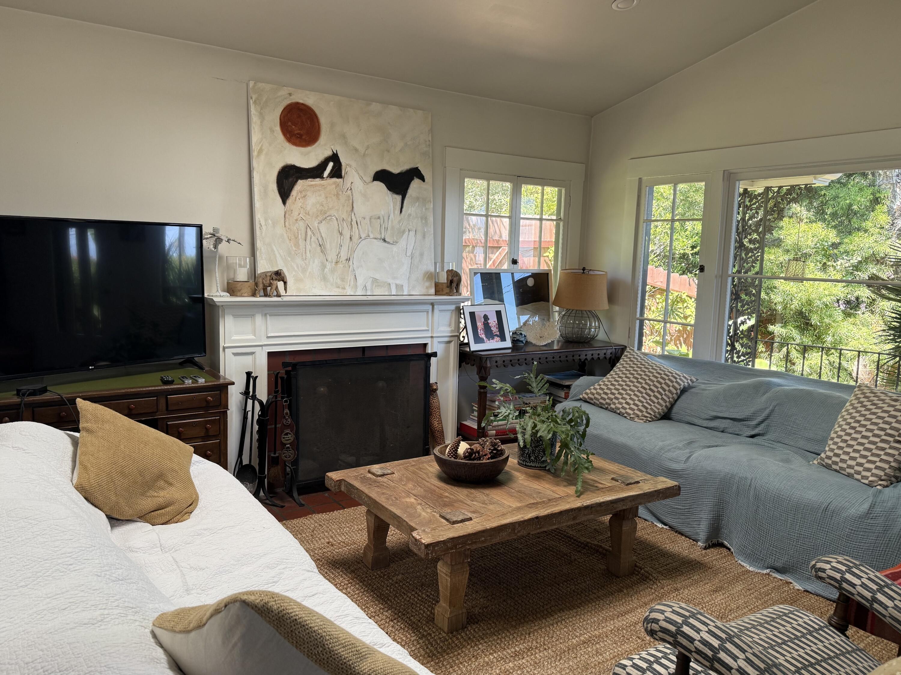 711 Moreno Road Santa Barbara, CA 93103 - Photo 3 of 16 IMG_1739