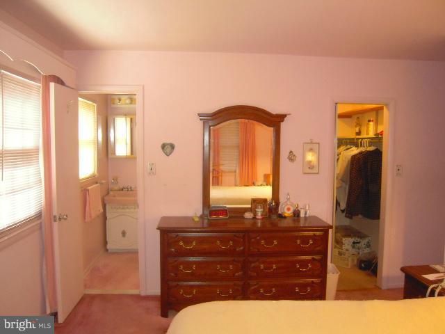 6432 Deepford Street Springfield, VA 22150 - Photo 13 of 28 Bedroom (Master)