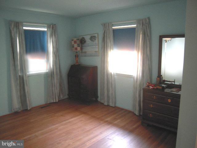 6432 Deepford Street Springfield, VA 22150 - Photo 25 of 28 Bedroom