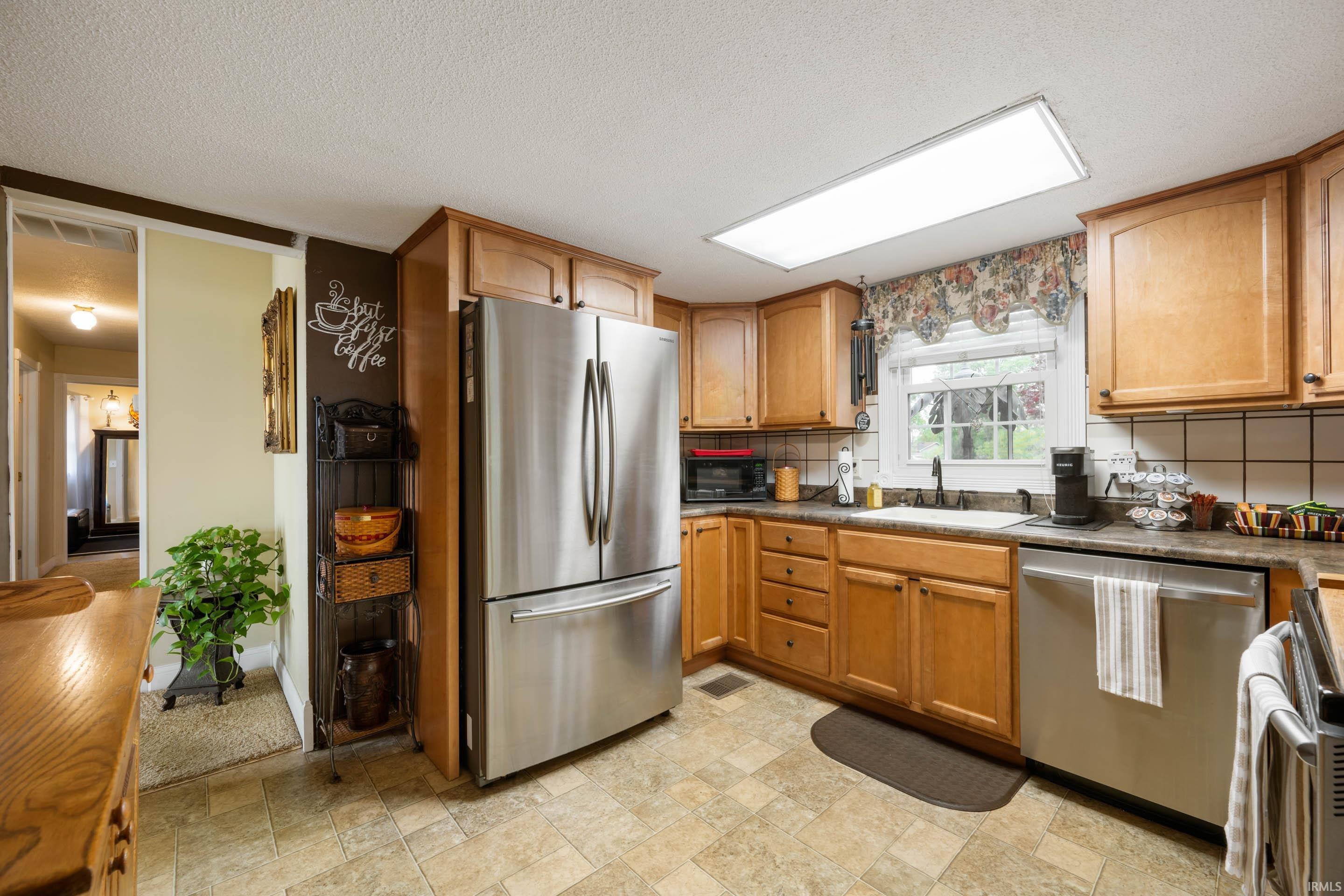 4909 North 330 E Road Muncie, IN 47303 - Photo 8 of 27 Gallery Image 8