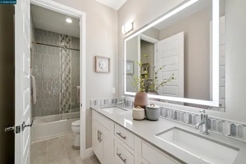 $1,725,000 | 1247 Walker Avenue, Unit 2, Walnut Creek, CA 94596