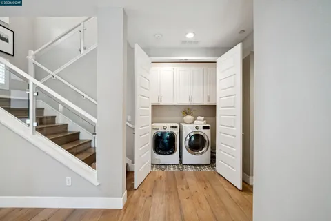 $1,725,000 | 1247 Walker Avenue, Unit 2, Walnut Creek, CA 94596