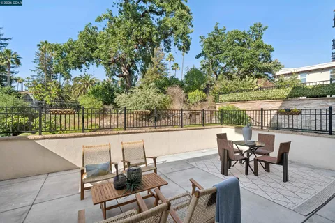 $1,725,000 | 1247 Walker Avenue, Unit 2, Walnut Creek, CA 94596