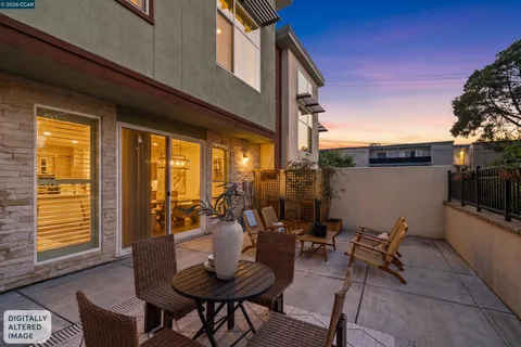 $1,725,000 | 1247 Walker Avenue, Unit 2, Walnut Creek, CA 94596