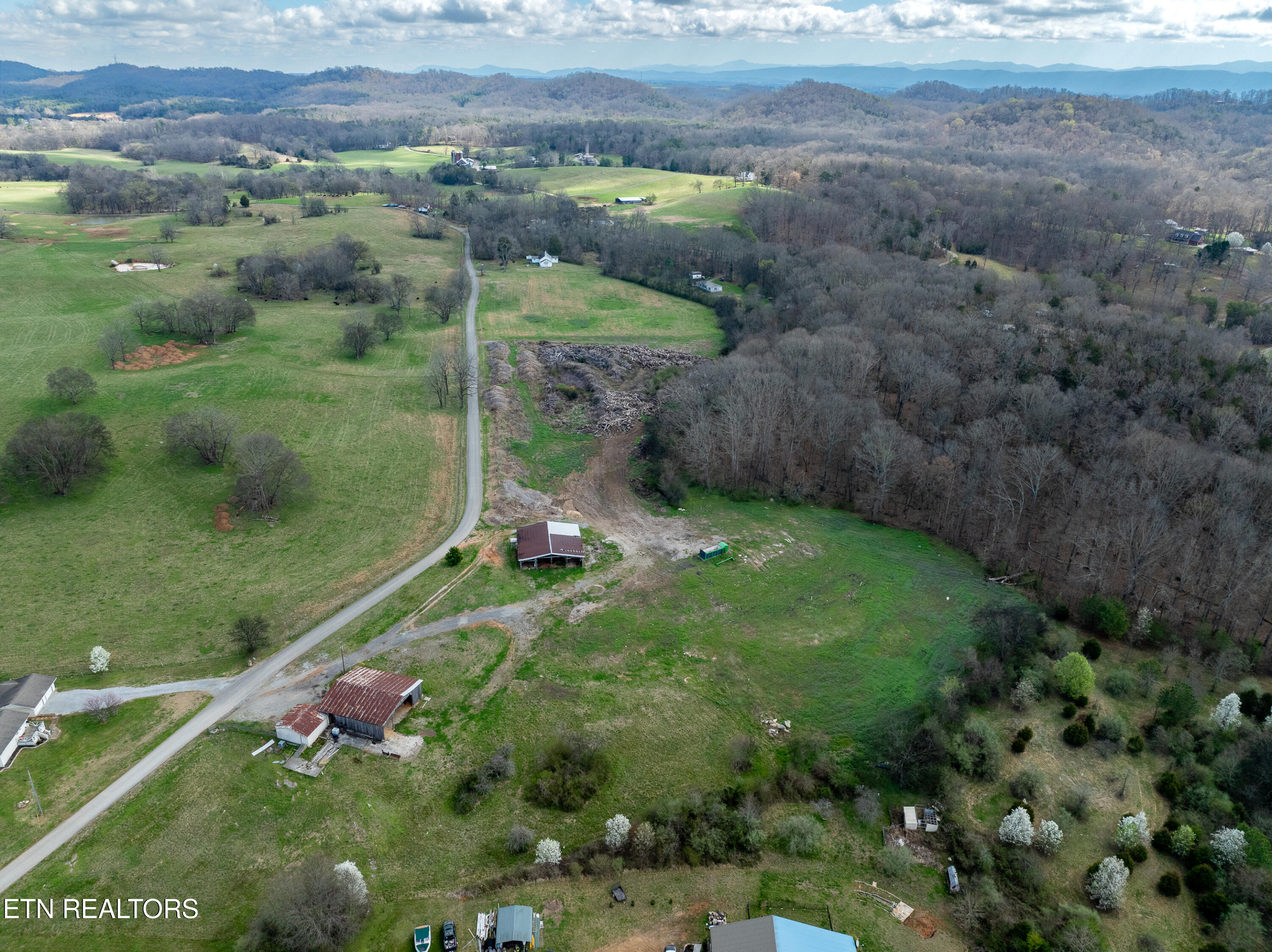 600 Bell View Greenback, TN 37742 - Photo 4 of 18 DJI_0910-HDR