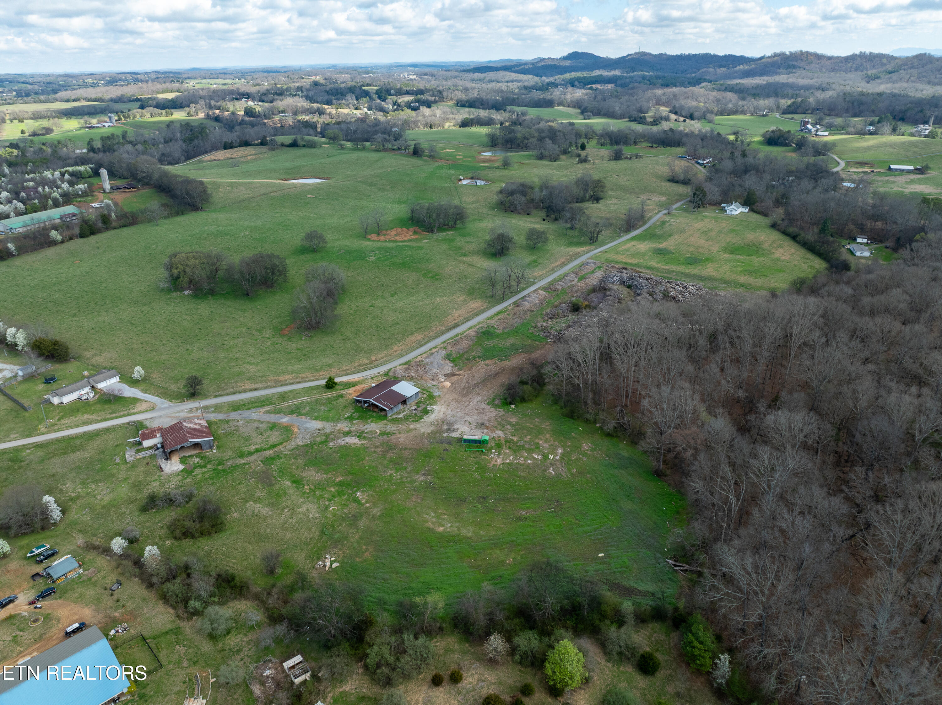 600 Bell View Greenback, TN 37742 - Photo 6 of 18 DJI_0919-HDR