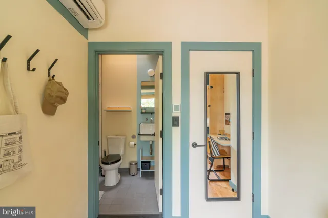 a bathroom with a toilet