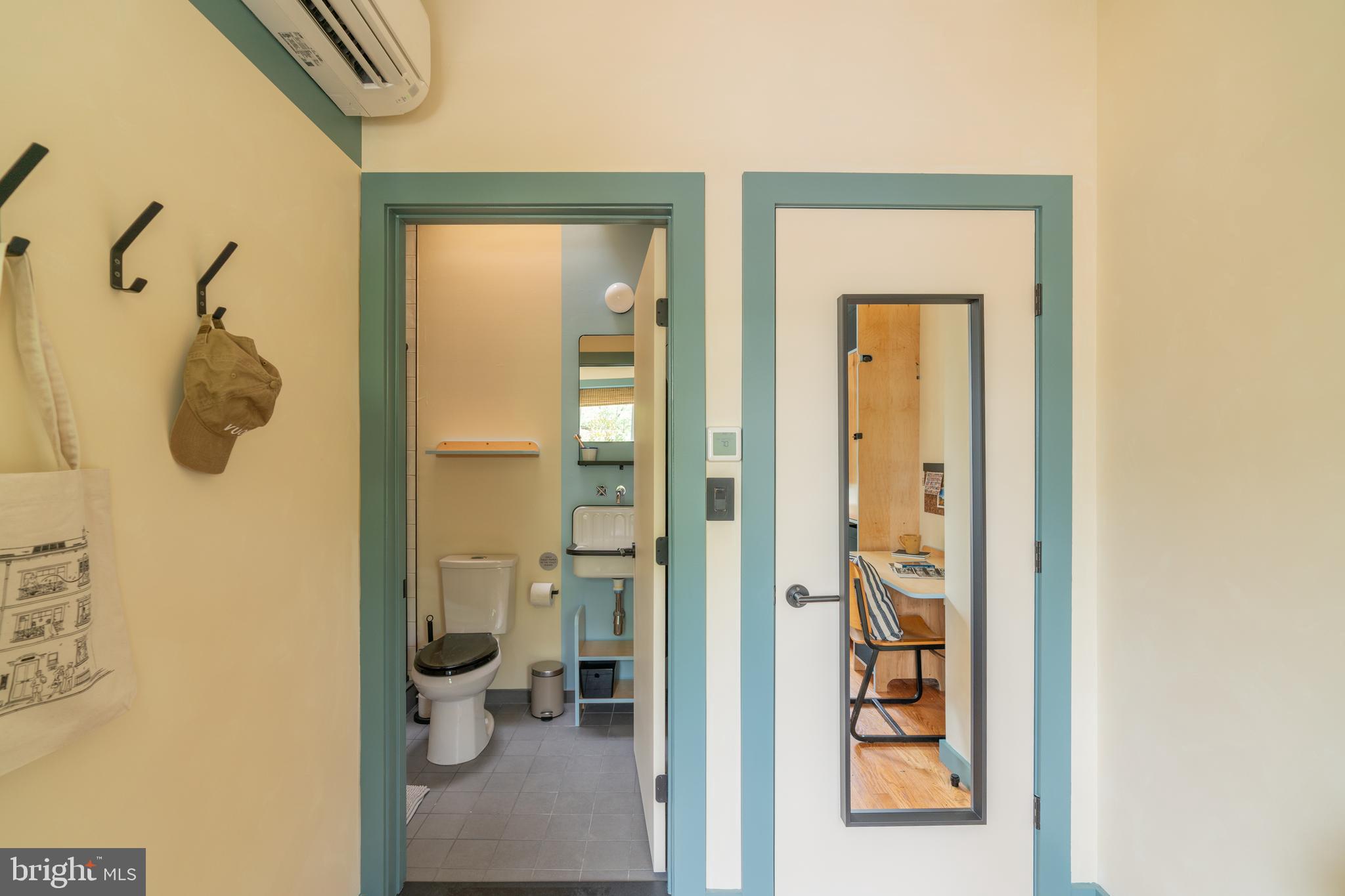 711 G Street Southeast Washington, DC 20003 - Photo 29 of 55