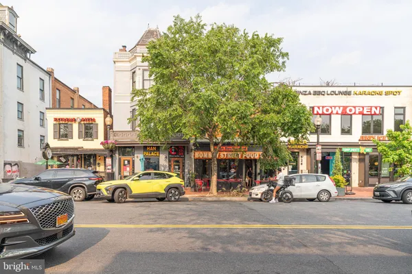 $1,275 | 711 G Street Southeast, Washington, DC 20003