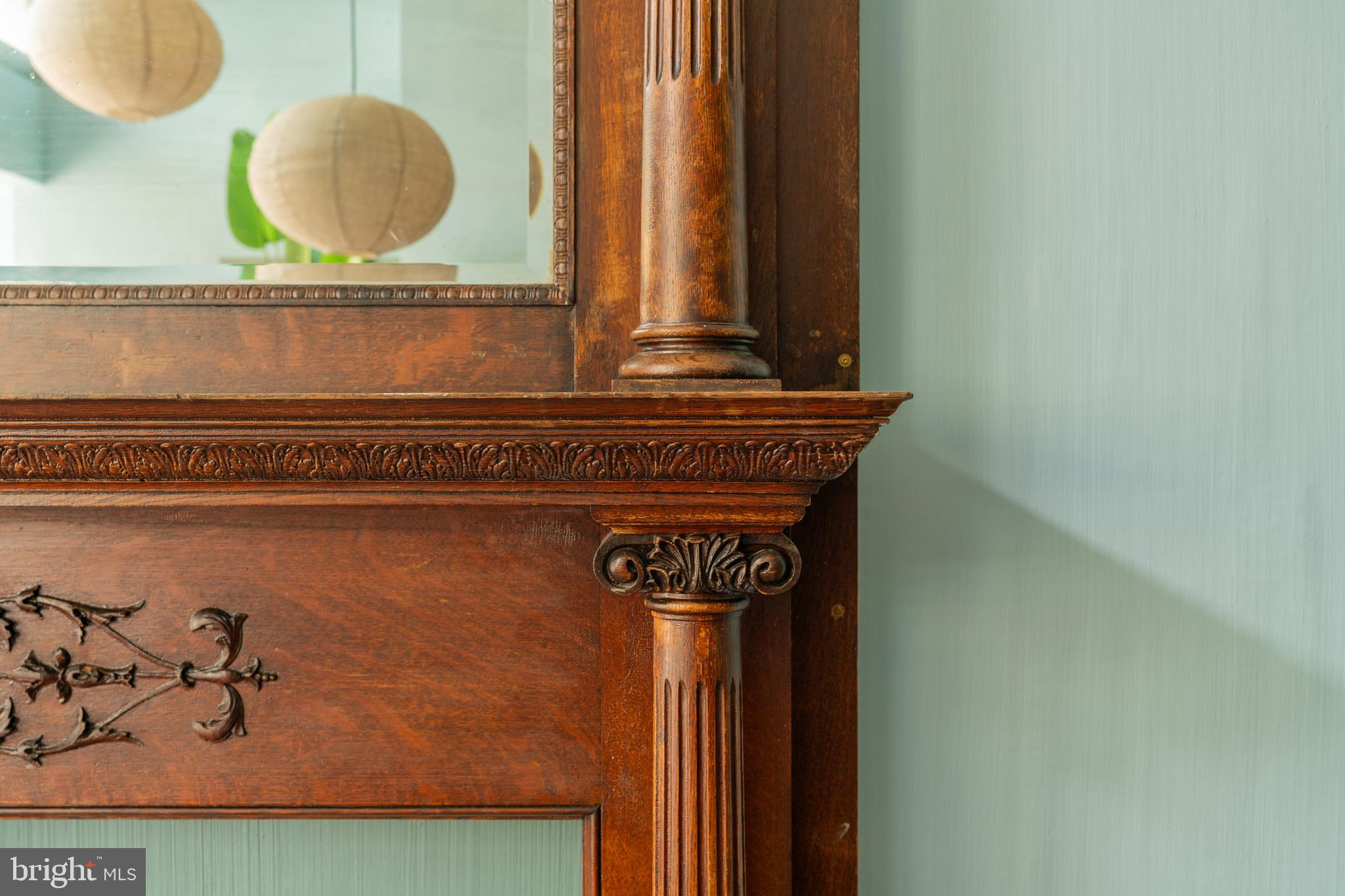 711 G Street Southeast Washington, DC 20003 - Photo 7 of 55 a view of a entryway