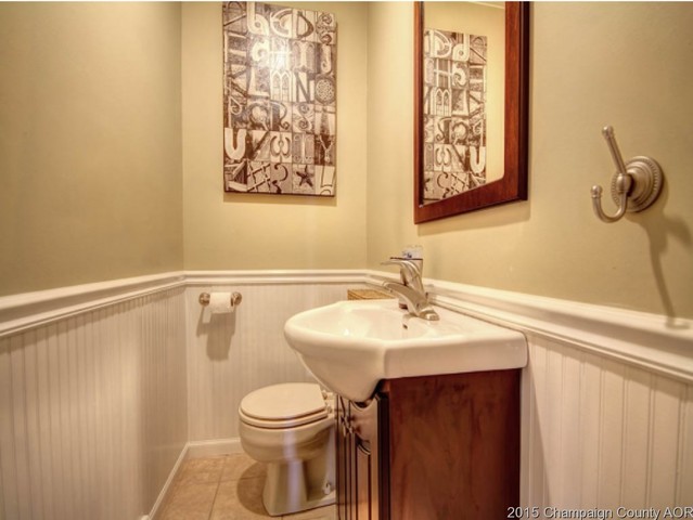 202 Center Street Seymour, IL 61875 - Photo 13 of 24