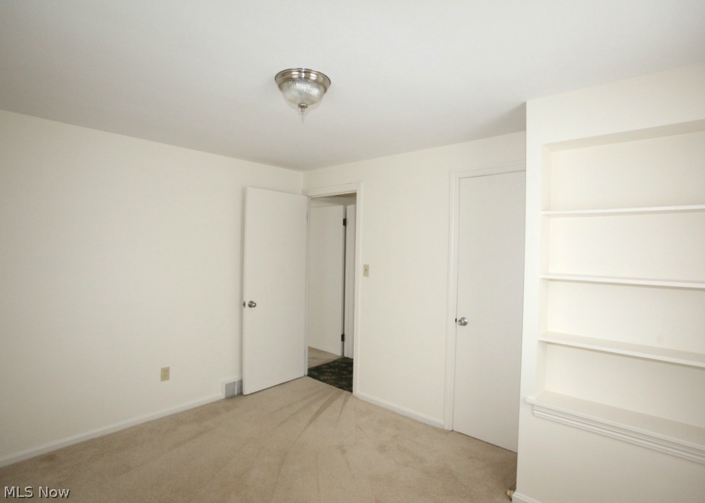 2384 Traymore Road Cleveland, OH 44118 - Photo 19 of 25
