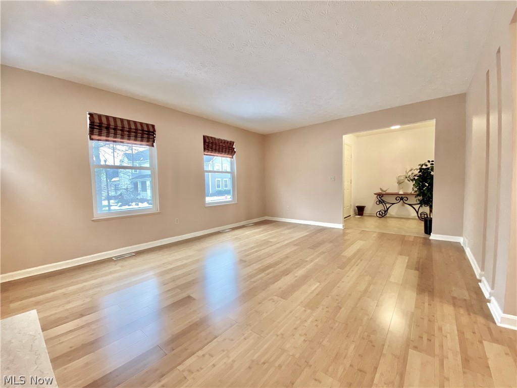 4436 Archer Road Cleveland, OH 44105 - Photo 8 of 24
