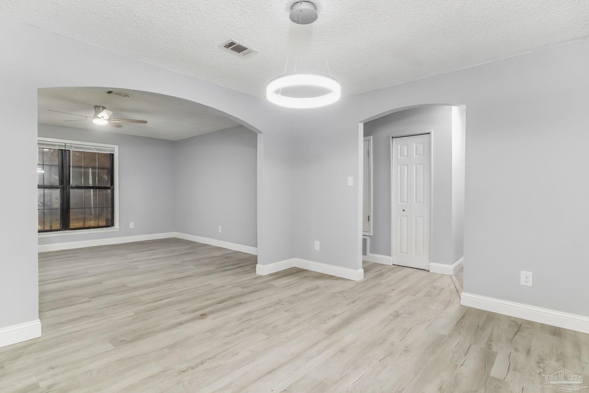 5855 Scotland Road Pensacola, FL 32526 - Photo 10 of 36 Gallery Image 10