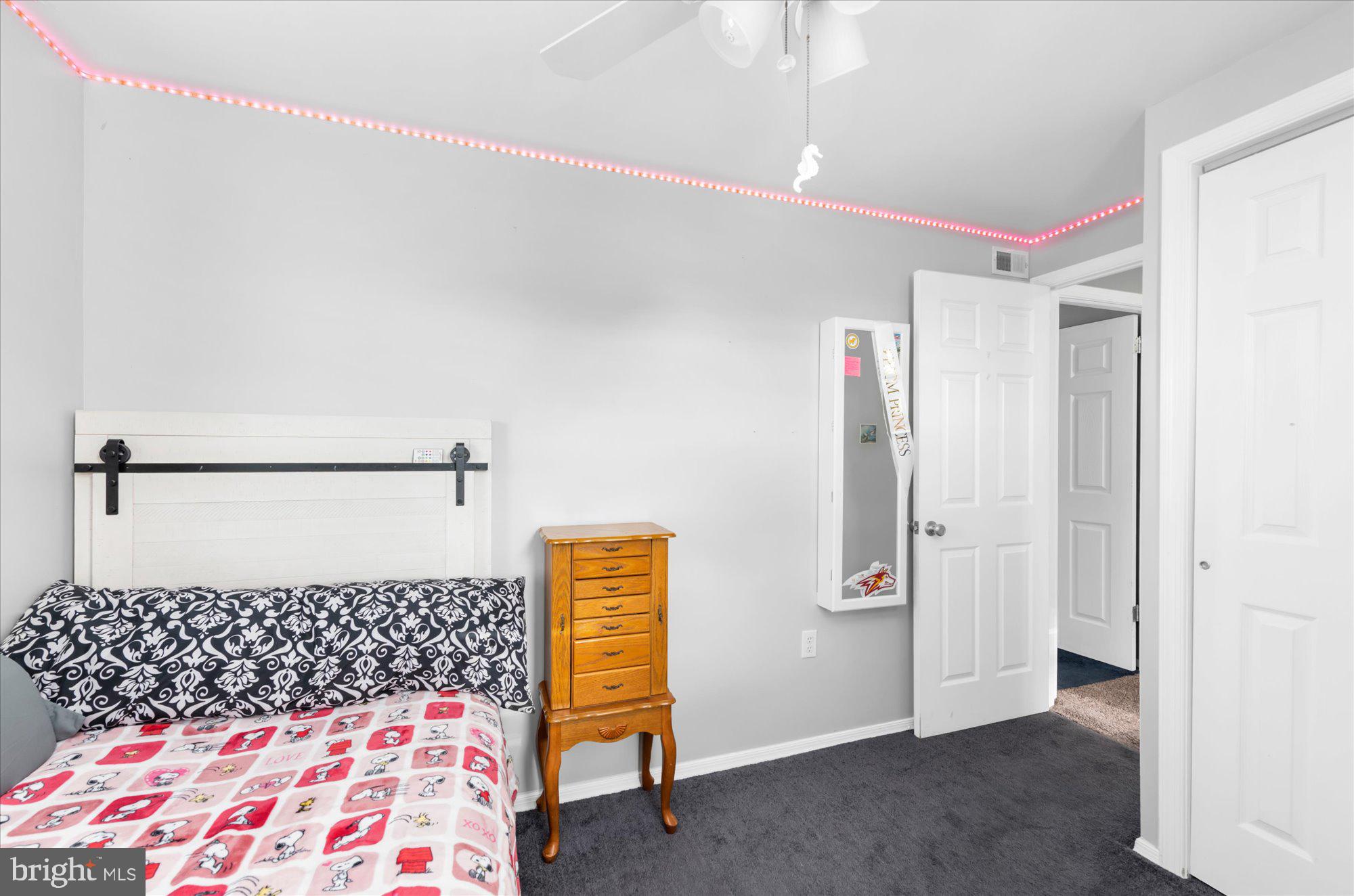3028 Fairdale Road Philadelphia, PA 19154 - Photo 10 of 30 Gallery Image 10