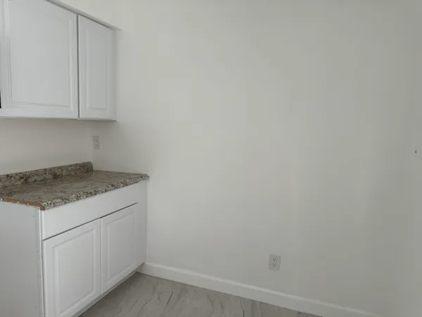 $2,400 | 1403 Wharf Lane, Greenacres, FL 33463
