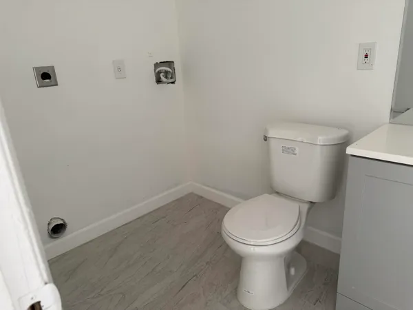 $2,400 | 1403 Wharf Lane, Greenacres, FL 33463