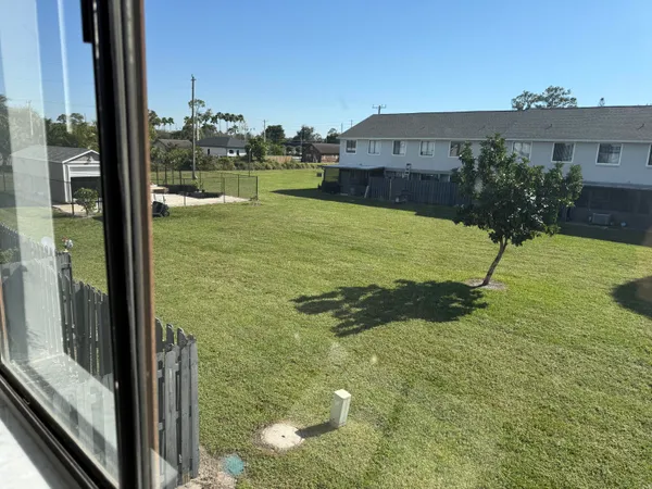 $2,400 | 1403 Wharf Lane, Greenacres, FL 33463