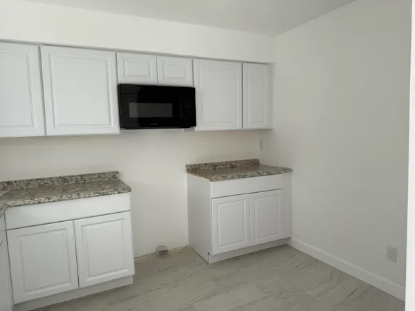 $2,400 | 1403 Wharf Lane, Greenacres, FL 33463
