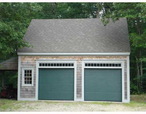 41 Walker Road Foster, RI 02825 - Photo 4 of 8 Parking Lot/Garage.