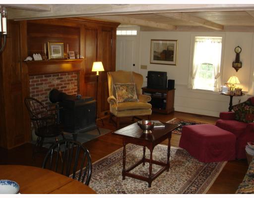 41 Walker Road Foster, RI 02825 - Photo 7 of 8 Living Room.